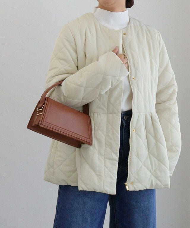 【ピエロ/Pierrot】のノーカラーフレアキルティングブルゾン インテリア・キッズ・メンズ・レディースファッション・服の通販 founy(ファニー) 　ファッション　Fashion　レディースファッション　Fashion for Women　アウター　Coat / Outerwear Collection　レディースジャケット・軽アウター　Jackets　ブルゾンジャケット・スポーティアウター　Blouson Jackets　キルティング　Quilted, Quilting　フェミニン　Feminine, Girly　フレア　Flare, Flared　プチプライス・低価格　Affordable / Budget Price　150cm / アイボリー / M|ID: prp329100004136440 ipo3291000000036122919