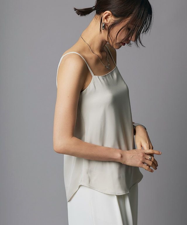 【ピエロ/Pierrot】のRASW 2wayサテンキャミソール [Pierrot] インテリア・キッズ・メンズ・レディースファッション・服の通販 founy(ファニー) 　ファッション　Fashion　レディースファッション　WOMEN　トップス・カットソー　Tops/Tshirt　キャミソール / ノースリーブ　No Sleeves　インナー　Inner　キャミソール　Camisole　サテン　Satin　ジャケット　Jacket　スクエア　Square　トレンド　Trend　プチプライス・低価格　Affordable　ラップ　Wrap　エレガント 上品　Elegant　再入荷　Restock/Back In Stock/Re Arrival　165cm / エクリュ / M|ID: prp329100004308609 ipo3291000000030296751