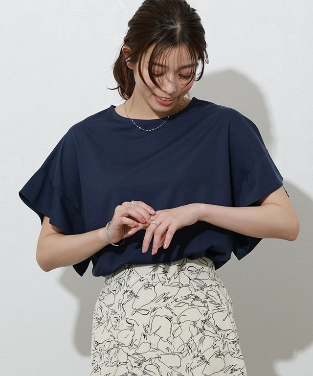 【ピエロ/Pierrot】の接触冷感フレアスリーブTシャツ インテリア・キッズ・メンズ・レディースファッション・服の通販 founy(ファニー) 　ファッション　Fashion　レディースファッション　Fashion for Women　トップス・カットソー　Cut & Sew Tops　シャツ・ブラウス・オフィスカジュアル　Elegant Blouses & Button-Ups　ロングTシャツ・Tシャツ　Longline T-Shirts & Tees　インナー　Innerwear　カットソー　Cut and Sewn Top　サロペット　Overalls, Salopette　スリーブ　Sleeve, Long Sleeve / Short Sleeve　フレア　Flare, Flared　プチプライス・低価格　Affordable / Budget Price　エレガント 上品　Elegant　167cm / ネイビー / M|ID: prp329100004315818 ipo3291000000036042644