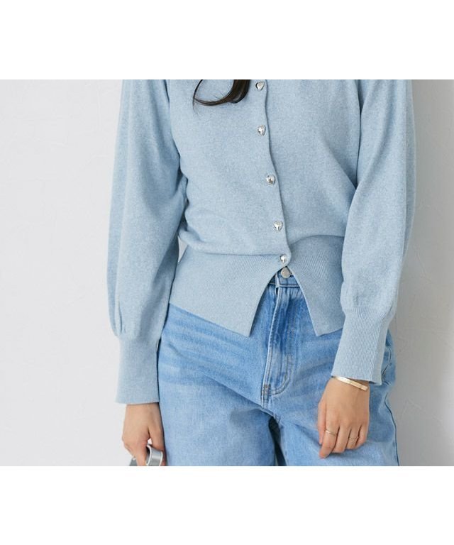【ピエロ/Pierrot】のハートボタンニットカーディガン インテリア・キッズ・メンズ・レディースファッション・服の通販 founy(ファニー) 　ファッション　Fashion　レディースファッション　Fashion for Women　トップス・カットソー　Cut & Sew Tops　ニット　Knit Tops & Sweaters　カーディガン・羽織り　Layered Style Cardigans　カーディガン　Cardigan, Knitwear　トレンド　Trend, Trending Now　フェミニン　Feminine, Girly　フロント　Front, Front Design　プチプライス・低価格　Affordable / Budget Price　166cm / 杢ブルー / M|ID: prp329100004337731 ipo3291000000036121763