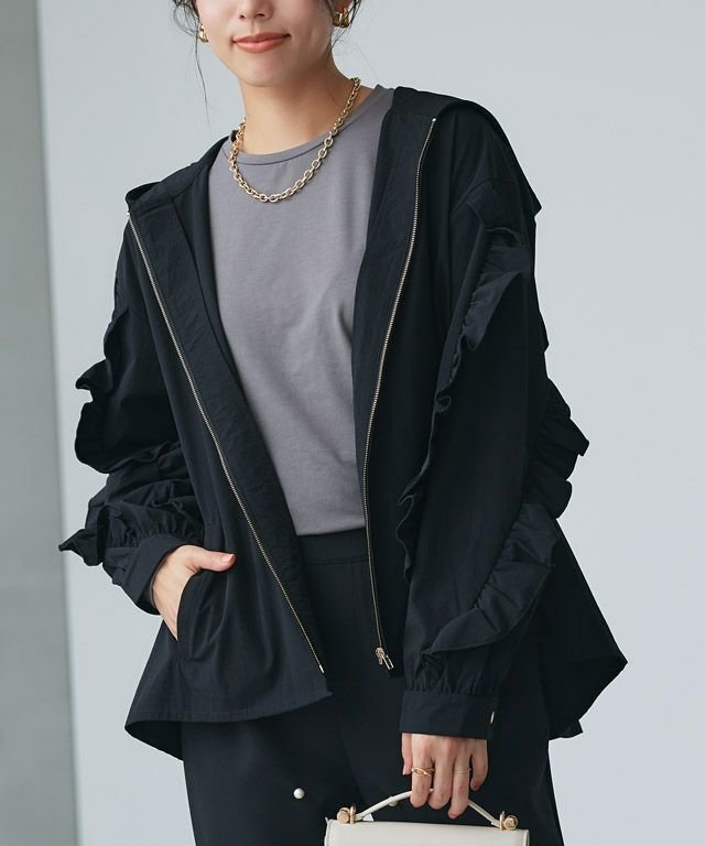 【ピエロ/Pierrot】のUVカットフリルデザインフードブルゾン【KKfashionさんYouTube紹介アイテム】 人気、トレンドファッション・服の通販 founy(ファニー) 　ファッション　Fashion　レディースファッション　Ladies' Fashion Online　アウター　Coat Outerwear　ジャケット　Jackets　ブルゾン　Blouson/Jackets　2025年　2025　2025春夏・S/S　Ss,Spring/Summer,2025　フェミニン　Feminine　フリル　Frills　ブルゾン　Blouson　プチプライス・低価格　Affordable　 other-1|ID: prp329100004352583 ipo3291000000032003052