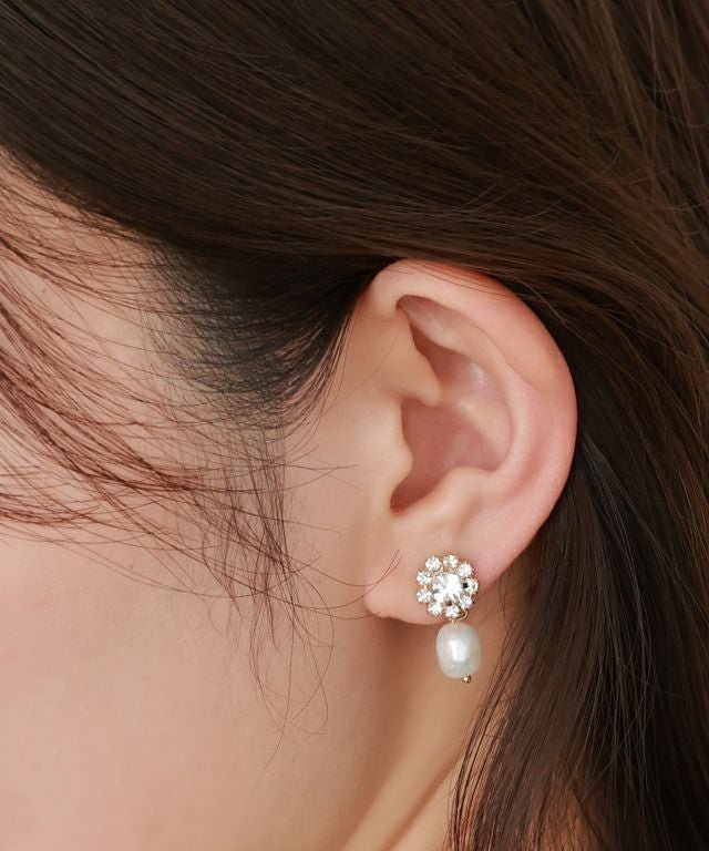 【ピエロ/Pierrot】のビジュー淡水パールピアス[Pierrot] インテリア・キッズ・メンズ・レディースファッション・服の通販 founy(ファニー) https://founy.com/ ファッション Fashion レディースファッション Fashion for Women アクセサリー Fashion Accessories パール Pearl, Pearl Accent ビジュー Bijou, Jewel-like Accent プチプライス・低価格 Affordable / Budget Price ラグジュアリー Luxury, Elegant エレガント 上品 Elegant |ID: prp329100004390609 ipo3291000000036330498