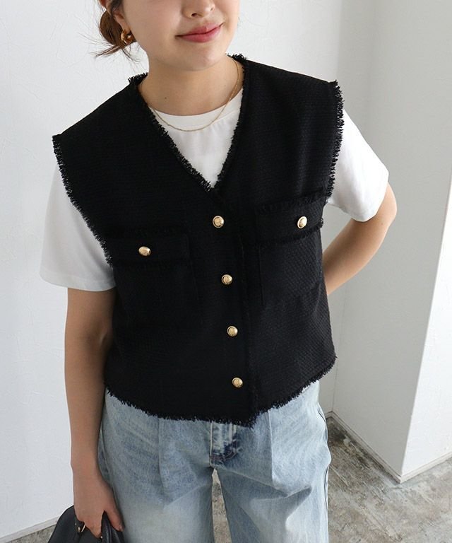 【ピエロ/Pierrot】のゴールドボタンフリンジツイードベスト インテリア・キッズ・メンズ・レディースファッション・服の通販 founy(ファニー) https://founy.com/ ファッション Fashion レディースファッション WOMEN アウター Coat Outerwear トップス・カットソー Tops/Tshirt ベスト/ジレ Gilets/Vests 2025年 2025 2025春夏・S/S Ss,Spring/Summer,2025 インナー Inner ツイード Tweed ノースリーブ No Sleeve フリンジ Fringe プチプライス・低価格 Affordable ベスト Vest ポケット Pocket 夏 Summer |ID: prp329100004408961 ipo3291000000031864704