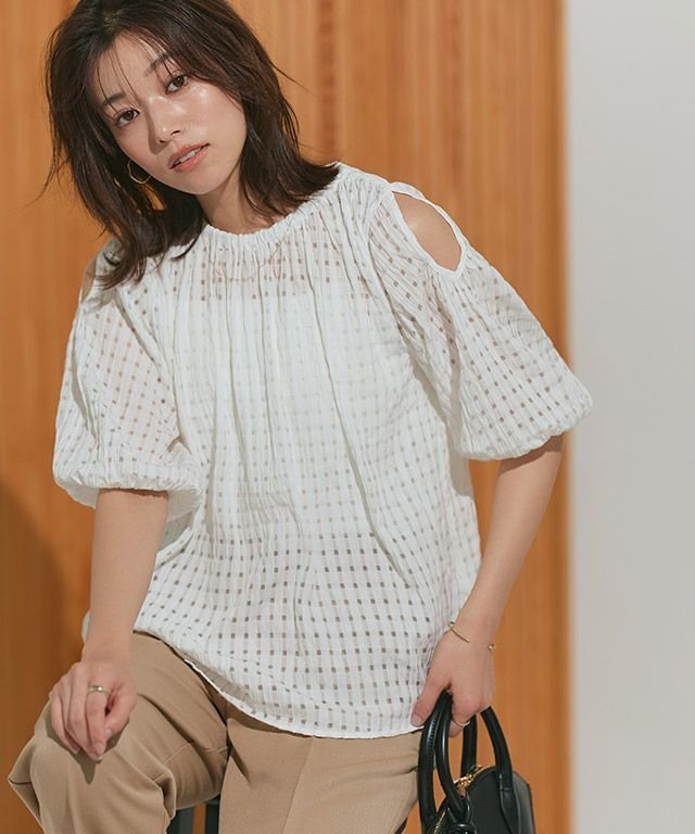 【ピエロ/Pierrot】のシアーチェックショルダーカットブラウス インテリア・キッズ・メンズ・レディースファッション・服の通販 founy(ファニー) 　ファッション　Fashion　レディースファッション　WOMEN　トップス・カットソー　Tops/Tshirt　シャツ/ブラウス　Shirts/Blouses　2025年　2025　2025春夏・S/S　Ss,Spring/Summer,2025　カッティング　Cutting　シアー　Sheer　チェック　Check　トレンド　Trend　プチプライス・低価格　Affordable　シアーチェックショルダーカットブラウス|ID: prp329100004408971 ipo3291000000031159135