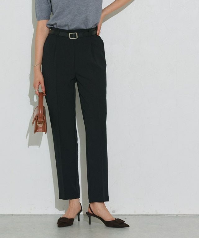 【ピエロ/Pierrot】の接触冷感高見えゆるテーパードパンツ 人気、トレンドファッション・服の通販 founy(ファニー) 　ファッション　Fashion　レディースファッション　Fashion for Women　パンツ　Pants & Trousers　おすすめ　Recommended / Our Picks　ジップ　Zip, Zipper　センター　Center, Center Line　フラット　Flat, Flat Shoes　プチプライス・低価格　Affordable / Budget Price　リアル　Real, Realistic　リネン　Linen, Linen Fabric　ループ　Loop, Loop Knit　夏　Summer　 other-1|ID: prp329100004430448 ipo3291000000036263827