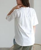 【ピエロ/Pierrot】の【イージーケア】バックジップデザインTシャツ 166cm / オフホワイト / M|ID:prp329100004450939