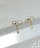 【ピエロ/Pierrot】のビジューリボンピアス[Pierrot] 人気、トレンドファッション・服の通販 founy(ファニー) ファッション Fashion レディースファッション Fashion for Women おすすめ Recommended / Our Picks アクセサリー Fashion Accessories ガラス Glass, Glassware コーティング Coating, Coated Finish ストーン Stone, Gem-Like フェミニン Feminine, Girly プチプライス・低価格 Affordable / Budget Price thumbnail ビジューリボンピアス|ID: prp329100004475671 ipo3291000000036072696