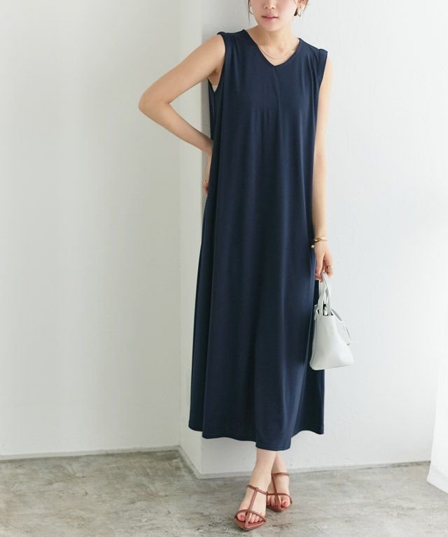 【ピエロ/Pierrot】のVネックタックスリーブロングワンピース インテリア・キッズ・メンズ・レディースファッション・服の通販 founy(ファニー) 　ファッション　Fashion　レディースファッション　Fashion for Women　ワンピース　Dresses　送料無料　Free Shipping　2025年　2025　2025春夏・S/S　Spring/Summer 2025 SS25　プチプライス・低価格　Affordable / Budget Price　166cm / ネイビー / M|ID: prp329100004493681 ipo3291000000032735067