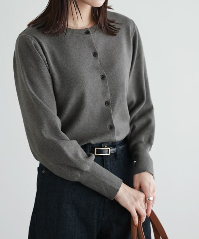 【ピエロ/Pierrot】のボリュームスリーブニットカーディガン インテリア・キッズ・メンズ・レディースファッション・服の通販 founy(ファニー) 　ファッション　Fashion　レディースファッション　WOMEN　トップス・カットソー　Tops/Tshirt　ニット　Knit Tops　カーディガン　Cardigans　ボリュームスリーブ / フリル袖　Volume Sleeve　カーディガン　Cardigan　スリーブ　Sleeve　プチプライス・低価格　Affordable　チャコール|ID: prp329100004516472 ipo3291000000031917650