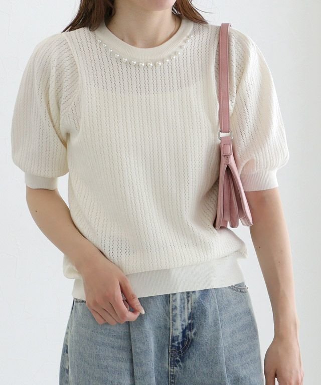 【ピエロ/Pierrot】のパールネックパフスリーブニット インテリア・キッズ・メンズ・レディースファッション・服の通販 founy(ファニー) 　ファッション　Fashion　レディースファッション　Fashion for Women　トップス・カットソー　Cut & Sew Tops　ニット　Knit Tops & Sweaters　アクセサリー　Fashion Accessories　スリーブ　Sleeve, Long Sleeve / Short Sleeve　パール　Pearl, Pearl Accent　プチプライス・低価格　Affordable / Budget Price　エレガント 上品　Elegant　163cm / オフホワイト / M|ID: prp329100004524361 ipo3291000000036072215