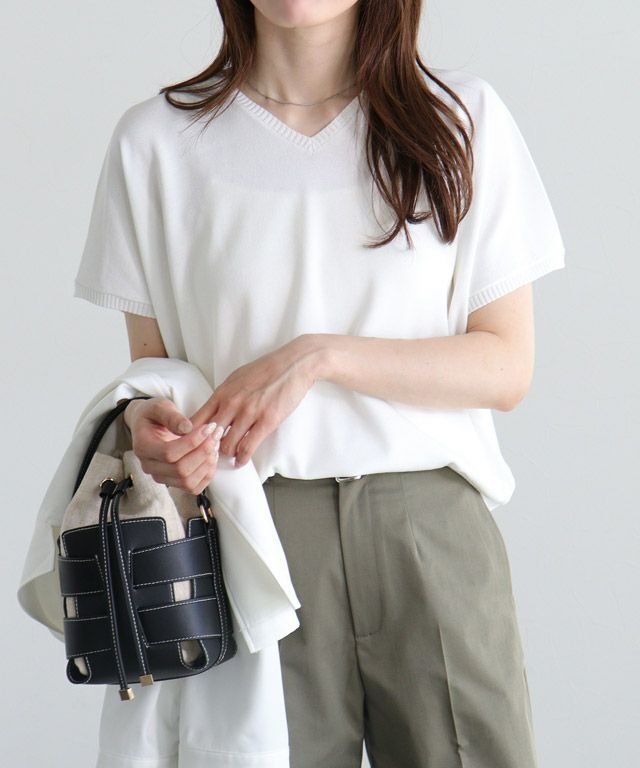 【ピエロ/Pierrot】の【接触冷感】ネックが選べるフレンチドルマンニット インテリア・キッズ・メンズ・レディースファッション・服の通販 founy(ファニー) 　ファッション　Fashion　レディースファッション　WOMEN　トップス・カットソー　Tops/Tshirt　ニット　Knit Tops　送料無料　Free Shipping　2025年　2025　2025春夏・S/S　Ss,Spring/Summer,2025　スリーブ　Sleeve　フレンチ　French　プチプライス・低価格　Affordable　リラックス　Relax　エレガント 上品　Elegant　夏　Summer　163cm / ホワイト / Vネック / M|ID: prp329100004535535 ipo3291000000032051863
