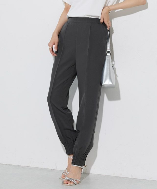 【ピエロ/Pierrot】のピンタックヘムジョガーパンツ インテリア・キッズ・メンズ・レディースファッション・服の通販 founy(ファニー) 　ファッション　Fashion　レディースファッション　Fashion for Women　パンツ　Pants & Trousers　シンプル　Simple, Minimal　プチプライス・低価格　Affordable / Budget Price　ポケット　Pocket, Pocket Detail　リラックス　Relax, Relaxed Fit　ピンタックヘムジョガーパンツ|ID: prp329100004554175 ipo3291000000035620967