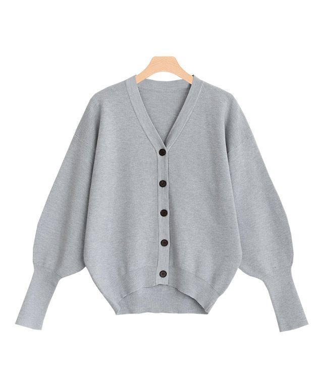 【ピエロ/Pierrot】のVネックルーズカーディガン インテリア・キッズ・メンズ・レディースファッション・服の通販 founy(ファニー) https://founy.com/ ファッション Fashion レディースファッション Fashion for Women トップス・カットソー Cut & Sew Tops カーディガン・羽織り Layered Style Cardigans Vネックトップス V-Neck Tops / V-Cut Neckline Shirts カーディガン Cardigan, Knitwear デコルテ Décolleté, Neckline プチプライス・低価格 Affordable / Budget Price ルーズ Loose, Oversized |ID: prp329100004562589 ipo3291000000032261291