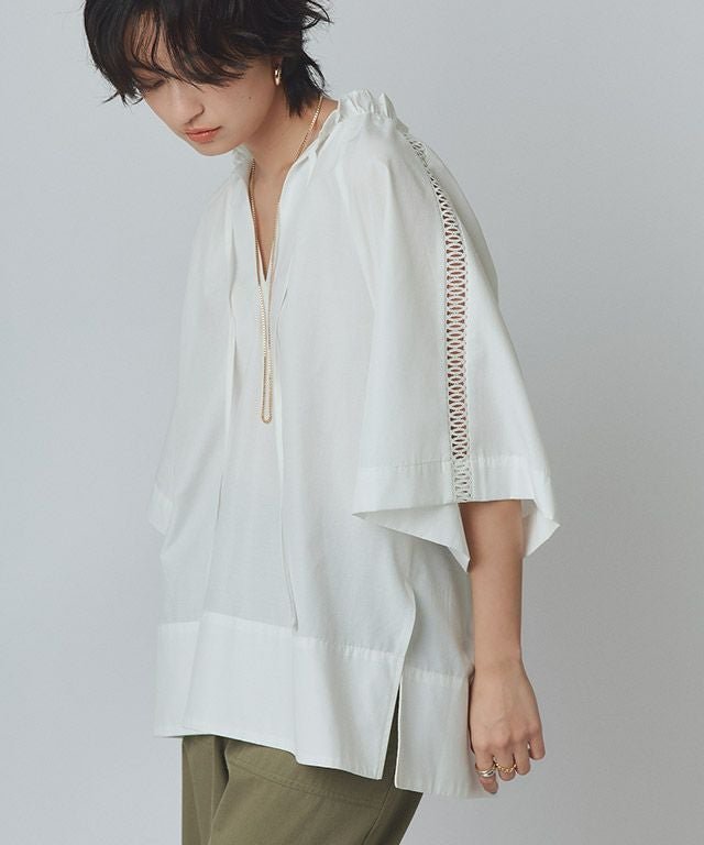 【ピエロ/Pierrot】のRASW フリルネックレースブラウス インテリア・キッズ・メンズ・レディースファッション・服の通販 founy(ファニー) 　ファッション　Fashion　レディースファッション　Fashion for Women　トップス・カットソー　Cut & Sew Tops　シャツ・ブラウス・オフィスカジュアル　Elegant Blouses & Button-Ups　クラシカル　Classical, Vintage-Inspired　スリーブ　Sleeve, Long Sleeve / Short Sleeve　フリル　Frill, Ruffle　プチプライス・低価格　Affordable / Budget Price　レース　Lace, Lace Fabric　ワイド　Wide, Wide Fit　エレガント 上品　Elegant　[RASW]フリルネックレースブラウス|ID: prp329100004572064 ipo3291000000035737542