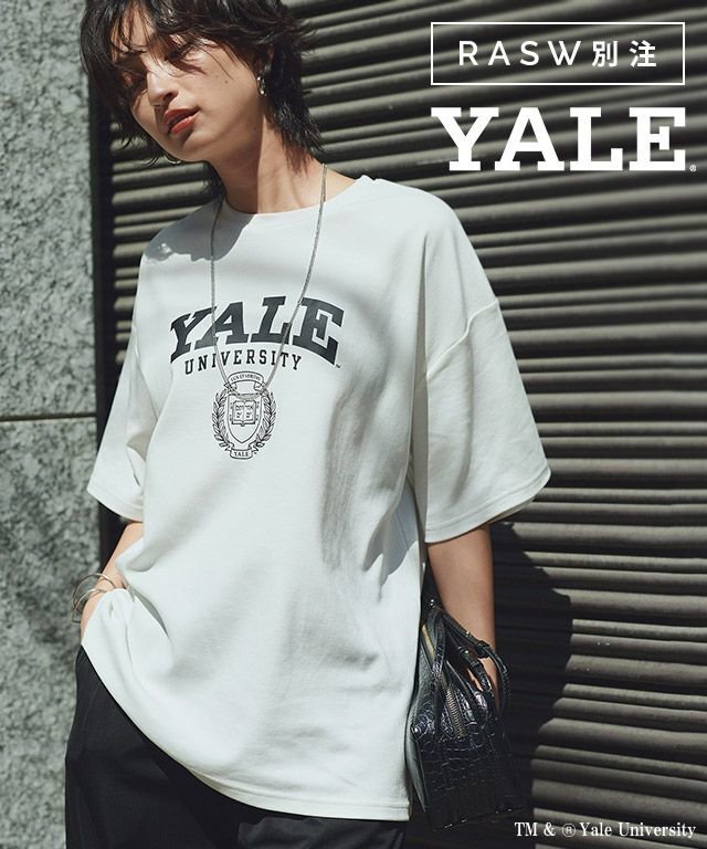 【ピエロ/Pierrot】のRASW 別注YALEエンブレムオーバーTシャツ インテリア・キッズ・メンズ・レディースファッション・服の通販 founy(ファニー) https://founy.com/ ファッション Fashion レディースファッション Fashion for Women トップス・カットソー Cut & Sew Tops シャツ・ブラウス・オフィスカジュアル Elegant Blouses & Button-Ups ロングTシャツ・Tシャツ Longline T-Shirts & Tees おすすめ Recommended / Our Picks アイビー Ivy Pattern バランス Balance, Style Balance プチプライス・低価格 Affordable / Budget Price リラックス Relax, Relaxed Fit エレガント 上品 Elegant 別注 Limited Edition, Custom Order |ID: prp329100004586954 ipo3291000000032528033