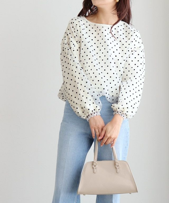 【ピエロ/Pierrot】のフロッキードットブラウス インテリア・キッズ・メンズ・レディースファッション・服の通販 founy(ファニー) 　ファッション　Fashion　レディースファッション　Fashion for Women　トップス・カットソー　Cut & Sew Tops　シャツ・ブラウス・オフィスカジュアル　Elegant Blouses & Button-Ups　おすすめ　Recommended / Our Picks　オーガンジー　Organza Fabric　トレンド　Trend, Trending Now　ドット　Polka Dot, Dot Pattern　バルーン　Balloon, Balloon Silhouette　プチプライス・低価格　Affordable / Budget Price　ボトム　Bottoms, Lower Wear　アイボリー|ID: prp329100004592565 ipo3291000000036041947