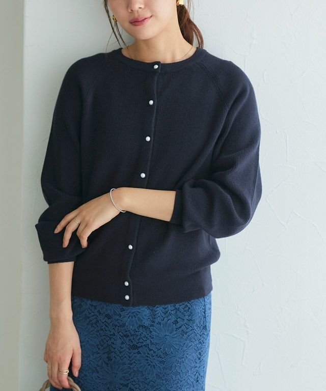【ピエロ/Pierrot】のパールボタンカーディガン インテリア・キッズ・メンズ・レディースファッション・服の通販 founy(ファニー) 　ファッション　Fashion　レディースファッション　Ladies' Fashion Online　トップス・カットソー　Tops/Tshirt　カーディガン　Cardigans　おすすめ　Recommend　カーディガン　Cardigan　シンプル　Simple　スペシャル　Special　パール　Pearl　プチプライス・低価格　Affordable　羽織　Haori　ネイビー|ID: prp329100004595258 ipo3291000000032651030