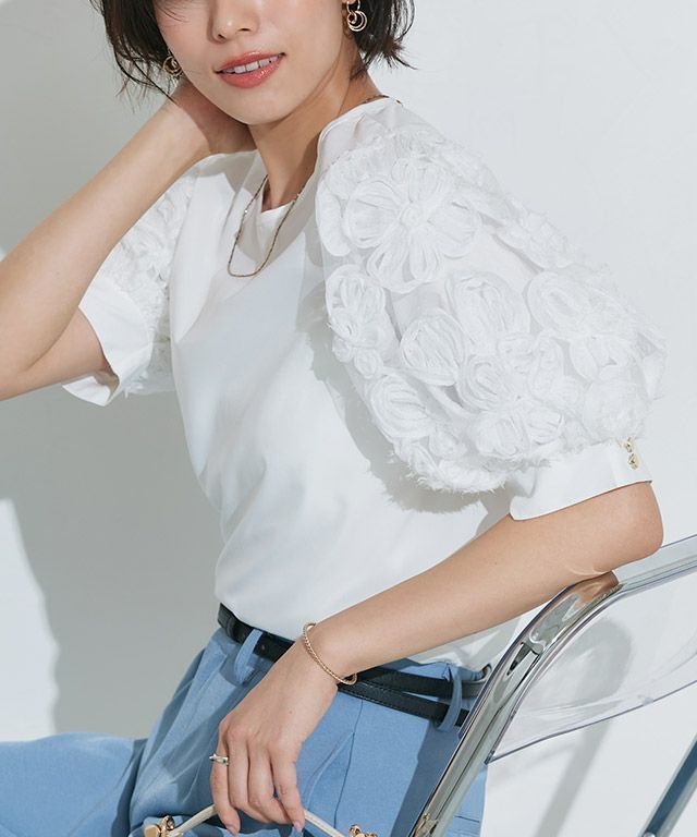 【ピエロ/Pierrot】のフラワーコードレースブラウス インテリア・キッズ・メンズ・レディースファッション・服の通販 founy(ファニー) 　ファッション　Fashion　レディースファッション　Fashion for Women　トップス・カットソー　Cut & Sew Tops　シャツ・ブラウス・オフィスカジュアル　Elegant Blouses & Button-Ups　2025年　2025　2025春夏・S/S　Spring/Summer 2025 SS25　おすすめ　Recommended / Our Picks　スリーブ　Sleeve, Long Sleeve / Short Sleeve　デニム　Denim, Jeans Material　トレンド　Trend, Trending Now　プチプライス・低価格　Affordable / Budget Price　レース　Lace, Lace Fabric　エレガント 上品　Elegant　フラワーコードレースブラウス|ID: prp329100004605052 ipo3291000000032775631