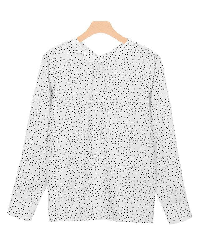 【ピエロ/Pierrot】の2wayハイネックリボンブラウス インテリア・キッズ・メンズ・レディースファッション・服の通販 founy(ファニー) 　ファッション　Fashion　レディースファッション　Fashion for Women　トップス・カットソー　Cut & Sew Tops　シャツ・ブラウス・オフィスカジュアル　Elegant Blouses & Button-Ups　カフス　Cuff Design　シンプル　Simple, Minimal　スリーブ　Sleeve, Long Sleeve / Short Sleeve　ドット　Polka Dot, Dot Pattern　フェミニン　Feminine, Girly　プチプライス・低価格　Affordable / Budget Price　リボン　Ribbon, Bow　無地　Plain, Solid Color　ドット/オフホワイト|ID: prp329100004610064 ipo3291000000032979493