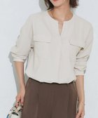 【ピエロ/Pierrot】のポケットノーカラースキッパーブラウス 人気、トレンドファッション・服の通販 founy(ファニー) ファッション Fashion レディースファッション Fashion for Women トップス・カットソー Cut & Sew Tops シャツ・ブラウス・オフィスカジュアル Elegant Blouses & Button-Ups おすすめ Recommended / Our Picks とろみ Fluid, Flowy Fabric カーゴパンツ Cargo Pants, Utility Pants シンプル Simple, Minimal スキッパー Skipper, Open Collar スリット Slit, Slit Detail デニム Denim, Jeans Material バランス Balance, Style Balance プチプライス・低価格 Affordable / Budget Price ボトム Bottoms, Lower Wear ポケット Pocket, Pocket Detail ラウンド Round, Round Neck エレガント 上品 Elegant thumbnail 167cm / エクリュ / M|ID: prp329100004626686 ipo3291000000034545505