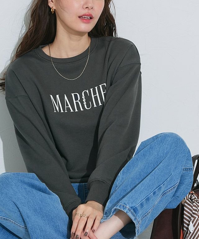 【ピエロ/Pierrot】のビジューロゴデザインスウェット インテリア・キッズ・メンズ・レディースファッション・服の通販 founy(ファニー) https://founy.com/ ファッション Fashion レディースファッション Fashion for Women トップス・カットソー Cut & Sew Tops レディースパーカー・カジュアルフーディー Casual Hoodies & Sweatshirts スウェット・クルーネックトップス Sweatshirts & Crewnecks / Relaxed Fit Sweat Tops スウェット / スエット Sweatshirt, Sweatwear プチプライス・低価格 Affordable / Budget Price リラックス Relax, Relaxed Fit エレガント 上品 Elegant |ID: prp329100004630289 ipo3291000000033302559