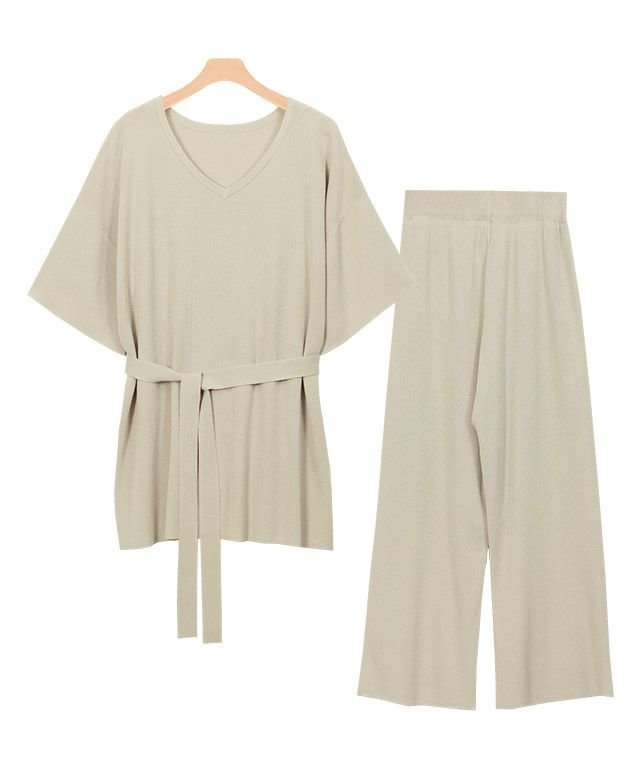 【ピエロ/Pierrot】の【アウトレットSALE!】ベルト付きセットアップ インテリア・キッズ・メンズ・レディースファッション・服の通販 founy(ファニー) 　ファッション　Fashion　レディースファッション　Fashion for Women　セットアップ　Matching Sets　ベルト&ウエストマーク　Belts & Waist Accessories　スーツ　Business Suits & Workwear　スーツセット・2点セット・レディーススーツ　Suit Sets / 2-Piece Suits / Office Suit Sets　アウトレット　Outlet / Clearance　スリット　Slit, Slit Detail　スーツ　Suit, Formalwear　セットアップ　Set-Up, Coordinated Outfit　フロント　Front, Front Design　プチプライス・低価格　Affordable / Budget Price　ライトベージュ|ID: prp329100004632019 ipo3291000000033334068