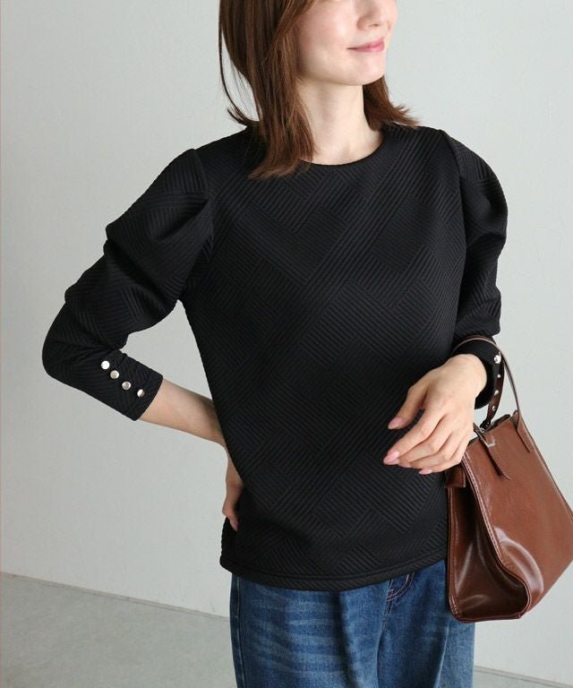 【ピエロ/Pierrot】のカットジャカードパフスリーブプルオーバー インテリア・キッズ・メンズ・レディースファッション・服の通販 founy(ファニー) 　ファッション　Fashion　レディースファッション　Fashion for Women　トップス・カットソー　Cut & Sew Tops　カジュアルプルオーバー・ニットトップス　Pullovers & Knit Tops / Casual Pullovers　ジャカード／ジャガード　Jacquard, Woven Pattern　スリーブ　Sleeve, Long Sleeve / Short Sleeve　プチプライス・低価格　Affordable / Budget Price　エレガント 上品　Elegant　163cm / ブラック / M|ID: prp329100004645689 ipo3291000000036307652