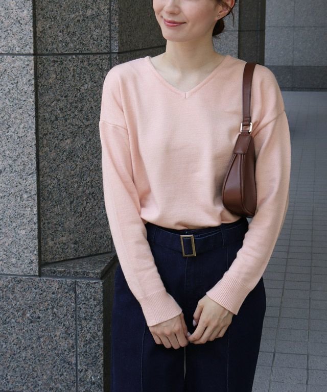 【ピエロ/Pierrot】のプレミアムカシミヤタッチオーバーサイズニット インテリア・キッズ・メンズ・レディースファッション・服の通販 founy(ファニー) 　ファッション　Fashion　レディースファッション　Fashion for Women　トップス・カットソー　Cut & Sew Tops　ニット　Knit Tops & Sweaters　送料無料　Free Shipping　シンプル　Simple, Minimal　スラックス　Slacks, Dress Pants　デニム　Denim, Jeans Material　プチプライス・低価格　Affordable / Budget Price　エレガント 上品　Elegant　163cm / パウダーピンク / Vネック / M|ID: prp329100004672057 ipo3291000000034788878
