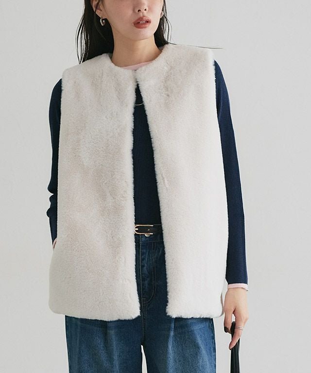 【ピエロ/Pierrot】のフェイクファージレ【木村えりなさんYouTube紹介アイテム】 インテリア・キッズ・メンズ・レディースファッション・服の通販 founy(ファニー) 　ファッション　Fashion　レディースファッション　Fashion for Women　アウター　Coat / Outerwear Collection　トップス・カットソー　Cut & Sew Tops　ベスト&ジレ / 重ね着スタイル　Vests & Gilets　シンプル　Simple, Minimal　フェイクファー　Faux Fur, Imitation Fur　プチプライス・低価格　Affordable / Budget Price　フェイクファージレ|ID: prp329100004707169 ipo3291000000035965655