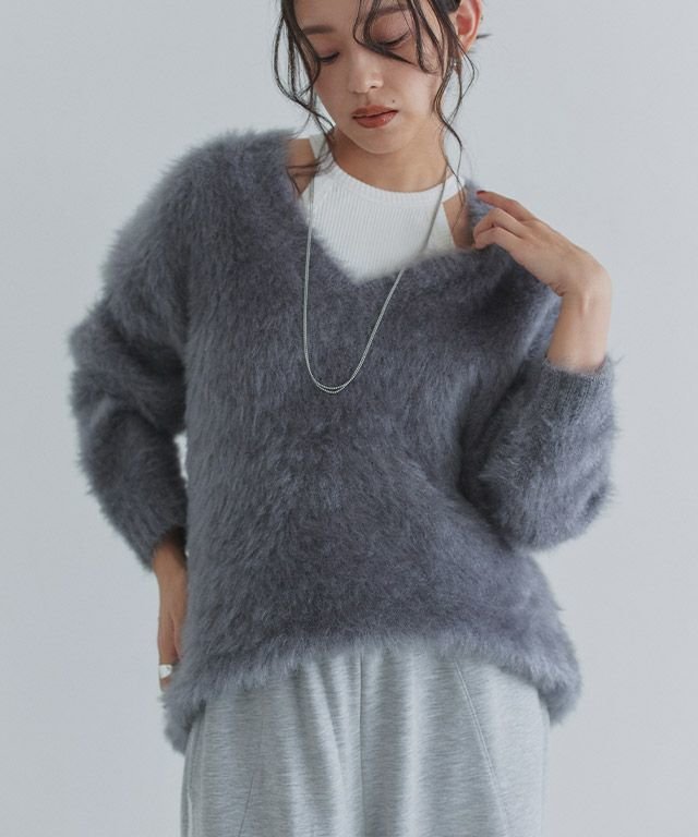 【ピエロ/Pierrot】のECLAM シャギーVネックニット インテリア・キッズ・メンズ・レディースファッション・服の通販 founy(ファニー) 　ファッション　Fashion　レディースファッション　Fashion for Women　トップス・カットソー　Cut & Sew Tops　ニット　Knit Tops & Sweaters　Vネックトップス　V-Neck Tops / V-Cut Neckline Shirts　送料無料　Free Shipping　おすすめ　Recommended / Our Picks　キャミソール　Camisole, Spaghetti Strap Top　スラックス　Slacks, Dress Pants　タイトスカート　Pencil Skirt, Tight Skirt　デコルテ　Décolleté, Neckline　デニム　Denim, Jeans Material　フェミニン　Feminine, Girly　プチプライス・低価格　Affordable / Budget Price　ワイド　Wide, Wide Fit　A/W・秋冬　Autumn/Winter　[ECLAM] シャギーVネックニット|ID: prp329100004709629 ipo3291000000034018581