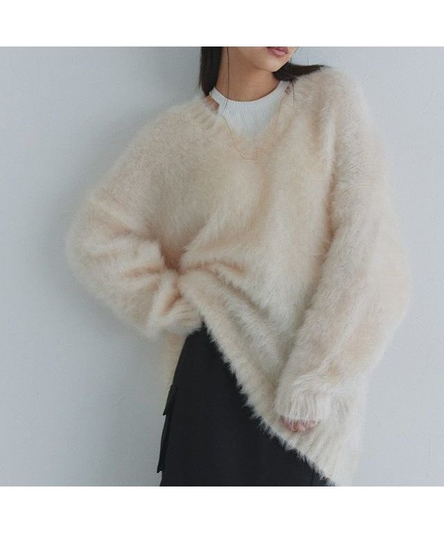 【ピエロ/Pierrot】のECLAM シャギーVネックニット 人気、トレンドファッション・服の通販 founy(ファニー) 　ファッション　Fashion　レディースファッション　Fashion for Women　トップス・カットソー　Cut & Sew Tops　ニット　Knit Tops & Sweaters　Vネックトップス　V-Neck Tops / V-Cut Neckline Shirts　おすすめ　Recommended / Our Picks　キャミソール　Camisole, Spaghetti Strap Top　スラックス　Slacks, Dress Pants　タイトスカート　Pencil Skirt, Tight Skirt　デコルテ　Décolleté, Neckline　デニム　Denim, Jeans Material　フェミニン　Feminine, Girly　プチプライス・低価格　Affordable / Budget Price　ワイド　Wide, Wide Fit　A/W・秋冬　Autumn/Winter　 other-1|ID: prp329100004709629 ipo3291000000035408939