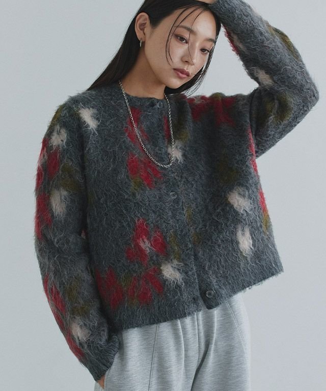 【ピエロ/Pierrot】のECLAM 2way花柄シャギーニットカーディガン インテリア・キッズ・メンズ・レディースファッション・服の通販 founy(ファニー) https://founy.com/ ファッション Fashion レディースファッション Fashion for Women トップス・カットソー Cut & Sew Tops ニット Knit Tops & Sweaters カーディガン・羽織り Layered Style Cardigans 花柄・フラワープリント・モチーフ Floral Prints & Motifs / Flower Pattern Tops おすすめ Recommended / Our Picks カーディガン Cardigan, Knitwear デニム Denim, Jeans Material トレンド Trend, Trending Now ハーフ Half, Half-Length フラワー Flower, Floral プチプライス・低価格 Affordable / Budget Price 羽織 Haori, Light Jacket |ID: prp329100004740305 ipo3291000000034244099