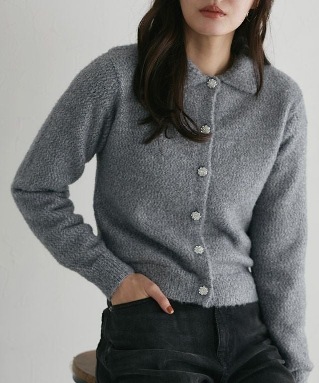 【ピエロ/Pierrot】のビジューボタンポロニット インテリア・キッズ・メンズ・レディースファッション・服の通販 founy(ファニー) 　ファッション　Fashion　レディースファッション　Fashion for Women　トップス・カットソー　Cut & Sew Tops　ニット　Knit Tops & Sweaters　カーディガン　Cardigan, Knitwear　シンプル　Simple, Minimal　トレンド　Trend, Trending Now　フェミニン　Feminine, Girly　プチプライス・低価格　Affordable / Budget Price　エレガント 上品　Elegant　ビジューボタンポロニット|ID: prp329100004740313 ipo3291000000036126281