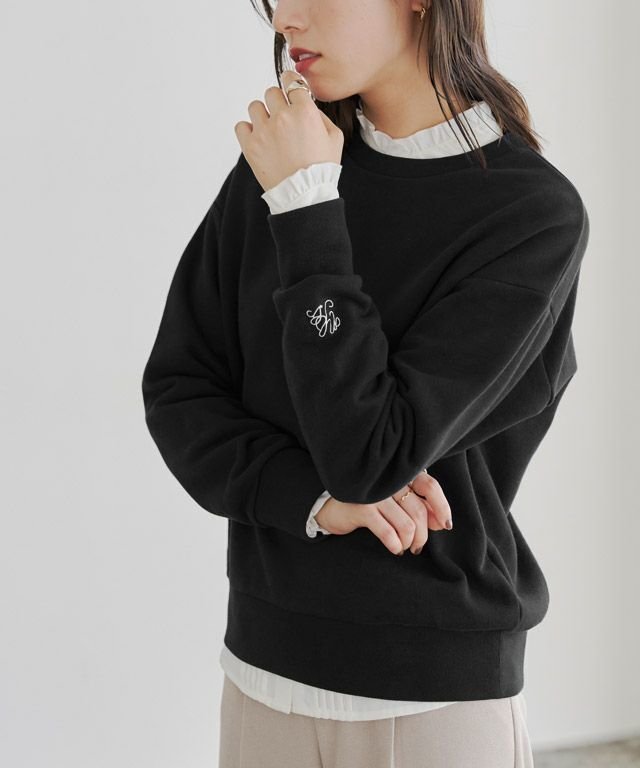 【ピエロ/Pierrot】の袖刺繍スウェット 人気、トレンドファッション・服の通販 founy(ファニー) 　ファッション　Fashion　レディースファッション　Fashion for Women　トップス・カットソー　Cut & Sew Tops　レディースパーカー・カジュアルフーディー　Casual Hoodies & Sweatshirts　スウェット・クルーネックトップス　Sweatshirts & Crewnecks / Relaxed Fit Sweat Tops　スウェット / スエット　Sweatshirt, Sweatwear　プチプライス・低価格　Affordable / Budget Price　ベーシック　Basic, Essential　 other-1|ID: prp329100004741244 ipo3291000000034257804