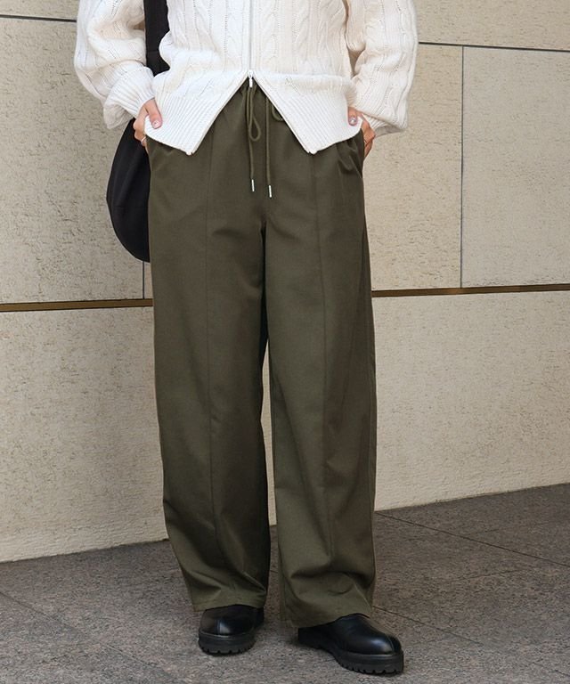 【ピエロ/Pierrot】のギャザーツイルカーブパンツ インテリア・キッズ・メンズ・レディースファッション・服の通販 founy(ファニー) 　ファッション　Fashion　レディースファッション　Fashion for Women　パンツ　Pants & Trousers　送料無料　Free Shipping　ギャザー　Gathered, Ruffled　センター　Center, Center Line　ツイル　Twist, Twisted Detail　プチプライス・低価格　Affordable / Budget Price　リラックス　Relax, Relaxed Fit　ロング　Long, Long-Length　ギャザーツイルカーブパンツ|ID: prp329100004744808 ipo3291000000034296736
