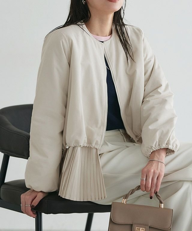 【ピエロ/Pierrot】の中綿プリーツブルゾン インテリア・キッズ・メンズ・レディースファッション・服の通販 founy(ファニー) ファッション Fashion レディースファッション Fashion for Women アウター Coat / Outerwear Collection レディースジャケット・軽アウター Jackets ブルゾンジャケット・スポーティアウター Blouson Jackets キルティング Quilted, Quilting ブルゾン Blouson, Bomber Jacket プチプライス・低価格 Affordable / Budget Price プリーツ Pleats, Pleated 中綿プリーツブルゾン|ID: prp329100004753095 ipo3291000000035746536