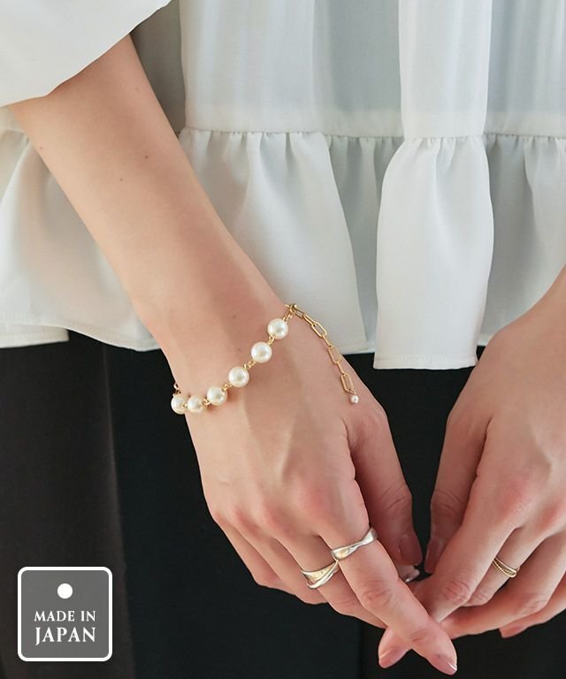 【ピエロ/Pierrot】のパールチェーンブレスレット[Pierrot] 人気、トレンドファッション・服の通販 founy(ファニー) 　ファッション　Fashion　レディースファッション　Fashion for Women　ジュエリー　Jewelry　チェーン＆カフブレスレット　Cuff & Chain Bracelets　送料無料　Free Shipping　アクセサリー　Fashion Accessories　チェーン　Chain, Chain Strap　パール　Pearl, Pearl Accent　プチプライス・低価格　Affordable / Budget Price　エレガント 上品　Elegant　 other-1|ID: prp329100004784957 ipo3291000000034736642