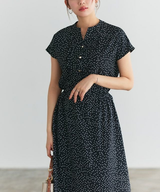 【ピエロ/Pierrot】のピンタックデザインドットワンピース インテリア・キッズ・メンズ・レディースファッション・服の通販 founy(ファニー) 　ファッション　Fashion　レディースファッション　Fashion for Women　ワンピース　Dresses　クラシカル　Classical, Vintage-Inspired　ドット　Polka Dot, Dot Pattern　フェミニン　Feminine, Girly　プチプライス・低価格　Affordable / Budget Price　エレガント 上品　Elegant　夏　Summer　166cm / ブラック / M|ID: prp329100004793334 ipo3291000000034779641