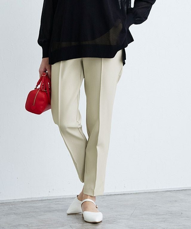 【ピエロ/Pierrot】のピンタックストレートパンツ インテリア・キッズ・メンズ・レディースファッション・服の通販 founy(ファニー) ファッション Fashion レディースファッション Fashion for Women パンツ Pants & Trousers ジョーゼット Georgette, Semi-Sheer Fabric センター Center, Center Line プチプライス・低価格 Affordable / Budget Price ライトベージュ|ID: prp329100004806562 ipo3291000000035996353