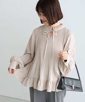 【ピエロ/Pierrot】の消しプリーツフリルネックブラウス 人気、トレンドファッション・服の通販 founy(ファニー) ファッション Fashion レディースファッション Fashion for Women トップス・カットソー Cut & Sew Tops シャツ・ブラウス・オフィスカジュアル Elegant Blouses & Button-Ups おすすめ Recommended / Our Picks エアリー Airy Texture クラシカル Classical, Vintage-Inspired ダウン Down, Puffer デニム Denim, Jeans Material フリル Frill, Ruffle プチプライス・低価格 Affordable / Budget Price プリーツ Pleats, Pleated リボン Ribbon, Bow エレガント 上品 Elegant |ID:prp329100004817367