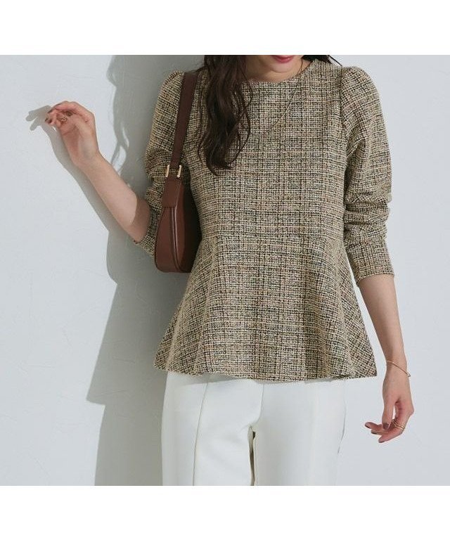 【ピエロ/Pierrot】のツイードペプラムカットソー インテリア・キッズ・メンズ・レディースファッション・服の通販 founy(ファニー) 　ファッション　Fashion　レディースファッション　Fashion for Women　トップス・カットソー　Cut & Sew Tops　カットソー・ベーシックTシャツ　Cut-and-Sewn Tops / Stretch Tees & Basics　カットソー　Cut and Sewn Top　ストレッチ　Stretch, Stretchy Fabric　ツイード　Twill, Twill Weave　トレンド　Trend, Trending Now　バランス　Balance, Style Balance　フレア　Flare, Flared　プチプライス・低価格　Affordable / Budget Price　ペプラム　Peplum, Flared Hem　エレガント 上品　Elegant　167cm / ベージュ / M|ID: prp329100004832138 ipo3291000000035184780