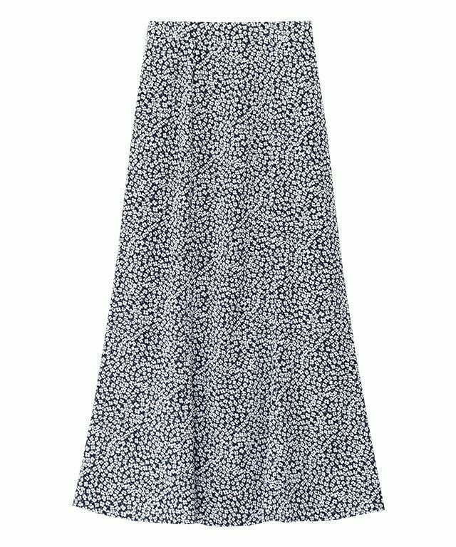【ピエロ/Pierrot】の【アウトレットSALE!】花柄フレアロングスカート インテリア・キッズ・メンズ・レディースファッション・服の通販 founy(ファニー) ファッション Fashion レディースファッション Fashion for Women スカート Skirts ロングスカート Long Skirts / Maxi & Midi Skirts アウトレット Outlet / Clearance フェミニン Feminine, Girly フラワー Flower, Floral フレア Flare, Flared プチプライス・低価格 Affordable / Budget Price プリント Print, Printed Pattern リラックス Relax, Relaxed Fit ネイビー|ID: prp329100004841281 ipo3291000000036067404