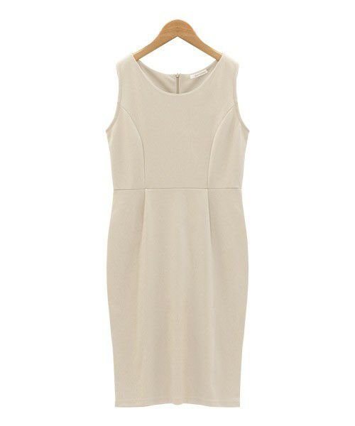 【ピエロ/Pierrot】のノースリーブタック入りタイトワンピース インテリア・キッズ・メンズ・レディースファッション・服の通販 founy(ファニー) 　ファッション　Fashion　レディースファッション　Fashion for Women　ワンピース　Dresses　カーディガン　Cardigan, Knitwear　シンプル　Simple, Minimal　ノースリーブ　Sleeveless, No-Sleeve　フィット　Fit, Slim Fit　プチプライス・低価格　Affordable / Budget Price　グレージュ|ID: prp329100004841284 ipo3291000000035282917