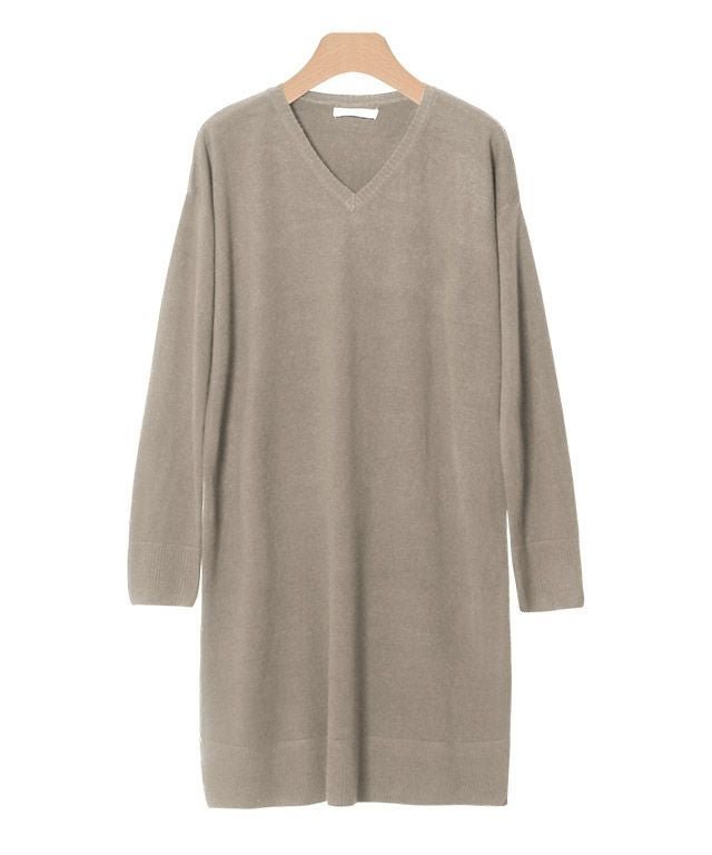 【ピエロ/Pierrot】の【アウトレットSALE!】選べるカシミヤタッチニットワンピース インテリア・キッズ・メンズ・レディースファッション・服の通販 founy(ファニー) 　ファッション　Fashion　レディースファッション　Fashion for Women　ワンピース　Dresses　ニットワンピース　Knit Dresses　アウトレット　Outlet / Clearance　スリット　Slit, Slit Detail　タートルネック　Turtleneck, High Neck　フィット　Fit, Slim Fit　プチプライス・低価格　Affordable / Budget Price　エレガント 上品　Elegant　グレージュ|ID: prp329100004841327 ipo3291000000035807189