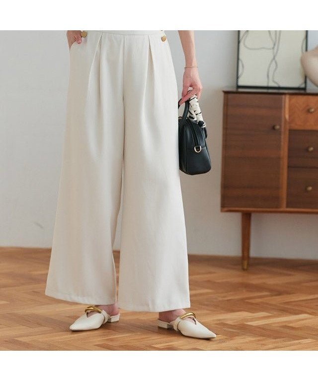 【ピエロ/Pierrot】のゴールドボタンワイドパンツ インテリア・キッズ・メンズ・レディースファッション・服の通販 founy(ファニー) 　ファッション　Fashion　レディースファッション　Fashion for Women　パンツ　Pants & Trousers　送料無料　Free Shipping　クラシカル　Classical, Vintage-Inspired　トレンド　Trend, Trending Now　ドレープ　Drape, Draping Fabric　バランス　Balance, Style Balance　フロント　Front, Front Design　プチプライス・低価格　Affordable / Budget Price　ワイド　Wide, Wide Fit　エレガント 上品　Elegant　今季　This Season, Current Season　167cm / アイボリー / M|ID: prp329100004859838 ipo3291000000035965513