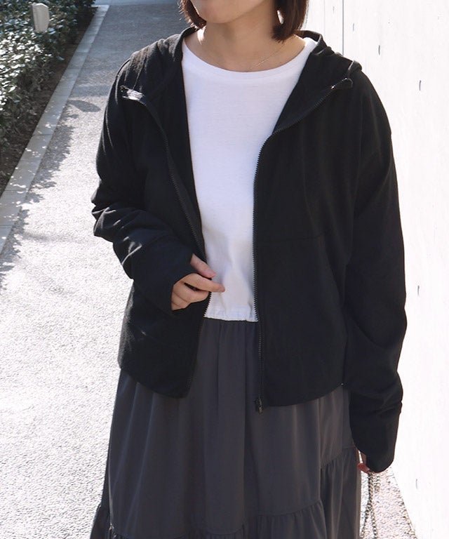 【ピエロ/Pierrot】の接触冷感/UVショートジップパーカー インテリア・キッズ・メンズ・レディースファッション・服の通販 founy(ファニー) ファッション Fashion レディースファッション Fashion for Women トップス・カットソー Cut & Sew Tops レディースパーカー・カジュアルフーディー Casual Hoodies & Sweatshirts 送料無料 Free Shipping コンパクト Compact, Small Size ショート Short, Short Length バランス Balance, Style Balance プチプライス・低価格 Affordable / Budget Price 150cm / ブラック / M|ID: prp329100004913236 ipo3291000000036820588