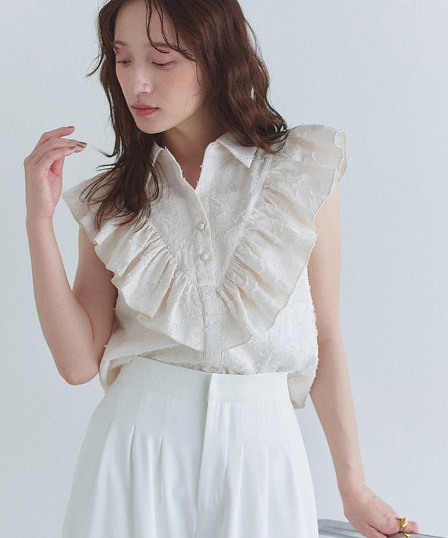 【ピエロ/Pierrot】のECLAM フリンジジャカードフリルブラウス インテリア・キッズ・メンズ・レディースファッション・服の通販 founy(ファニー) 　ファッション　Fashion　レディースファッション　Fashion for Women　トップス・カットソー　Cut & Sew Tops　シャツ・ブラウス・オフィスカジュアル　Elegant Blouses & Button-Ups　クロップド　Cropped, Short Length　シンプル　Simple, Minimal　ジャカード／ジャガード　Jacquard, Woven Pattern　ダウン　Down, Puffer　デニム　Denim, Jeans Material　トレンド　Trend, Trending Now　フリル　Frill, Ruffle　フリンジ　Fringe, Tassel　プチプライス・低価格　Affordable / Budget Price　夏　Summer　[ECLAM]フリンジジャカードフリルブラウス|ID: prp329100004942396 ipo3291000000037094721