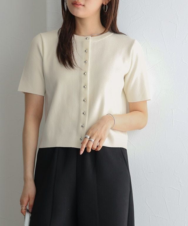 【ピエロ/Pierrot】のメタルボタンニットカーディガン インテリア・キッズ・メンズ・レディースファッション・服の通販 founy(ファウニー) 　ファッション　Fashion　レディースファッション　Fashion for Women　トップス・カットソー　Cut & Sew Tops　ニット　Knit Tops & Sweaters　カーディガン・羽織り　Layered Style Cardigans　カーディガン　Cardigan, Knitwear　クロップド　Cropped, Short Length　トレンド　Trend, Trending Now　フロント　Front, Front Design　プチプライス・低価格　Affordable / Budget Price　メタル　Metal, Metal Parts　166cm / アイボリー / M|ID: prp329100004972428 ipo3291000000037285453