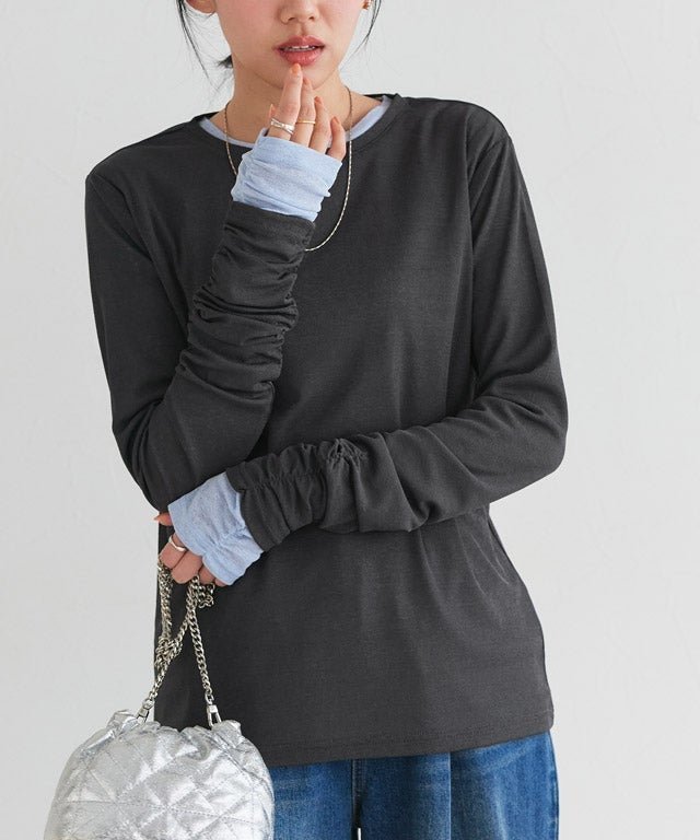 【ピエロ/Pierrot】の袖シャーリングシアーロングスリーブTシャツ トップス レディース インテリア・キッズ・メンズ・レディースファッション・服の通販 founy(ファウニー) 　ファッション　Fashion　レディースファッション　Fashion for Women　トップス・カットソー　Cut & Sew Tops　シャツ・ブラウス・オフィスカジュアル　Elegant Blouses & Button-Ups　ロングTシャツ・Tシャツ　Longline T-Shirts & Tees　送料無料　Free Shipping　おすすめ　Recommended / Our Picks　インナー　Innerwear　シアー　Sheer, See-Through　シャーリング　Shirring, Ruched　シンプル　Simple, Minimal　スウェット / スエット　Sweatshirt, Sweatwear　トレンド　Trend, Trending Now　プチプライス・低価格　Affordable / Budget Price　162cm / チャコール / M|ID: prp329100004973116 ipo3291000000037288634