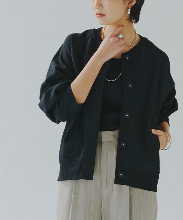 【ピエロ/Pierrot】のRASW ボリュームスリーブニットブルゾン インテリア・キッズ・メンズ・レディースファッション・服の通販 founy(ファウニー) 　ファッション　Fashion　レディースファッション　Fashion for Women　アウター　Coat / Outerwear Collection　レディースジャケット・軽アウター　Jackets　ブルゾンジャケット・スポーティアウター　Blouson Jackets　フォルム　Silhouette, Form　フロント　Front, Front Design　ブルゾン　Blouson, Bomber Jacket　プチプライス・低価格　Affordable / Budget Price　166cm / ブラック / M|ID: prp329100004973187 ipo3291000000037289110